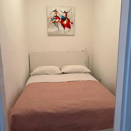 Apartman Robi Apartment